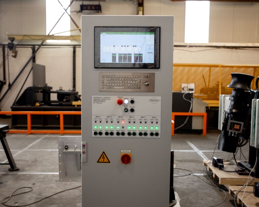 Commissioning of complete mooring system FSRU Toscana